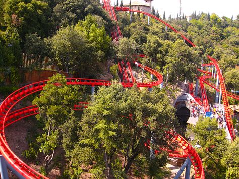 Tibidabo Amusement Park, Barcelona. Forget Disney World! Check out the Tibidabo Amusement Park in Barcelona for a fun family day out! Amusment Parks, Tibidabo Barcelona, Autumn Backdrop, Water Theme Park, Magic Fountain, Ideal Day, Visit Barcelona, Park Landscape, Healthy Exercise