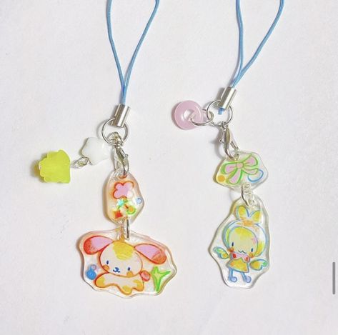 Shrinky Dink Keychain, Shrinky Dink Art, Shrinky Dink Crafts, Shrinky Dink Earrings, Shrink Plastic Jewelry, Shrink Paper, Shrinky Dink, Bead Charms Diy, Shrink Plastic