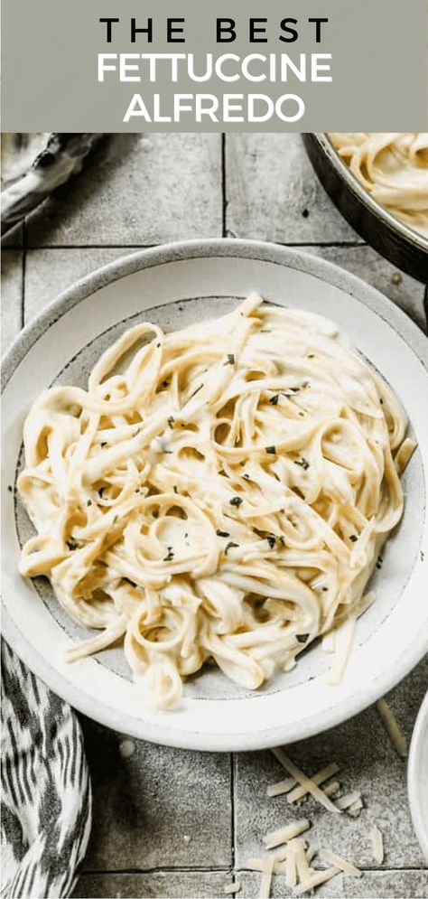 This Fettuccine Alfredo is creamy, classic, and perfect for a crowd. Made with a rich, homemade Alfredo sauce, it's the best every time. A simple recipe that's great for pasta dishes and easy dinner ideas. Try this easy Alfredo pasta recipe for your next family meal. Save this recipe and enjoy a delicious homemade dinner tonight! Fettucini Alfredo Sauce, Easy Alfredo Pasta, Fettuccine Alfredo Sauce Recipe, Alfredo Pasta Recipes Easy, Fettuccine Sauce, Best Fettuccine Alfredo, Healthy Fettuccine Alfredo, Fettuccine Alfredo Sauce, Alfredo Sauce Easy