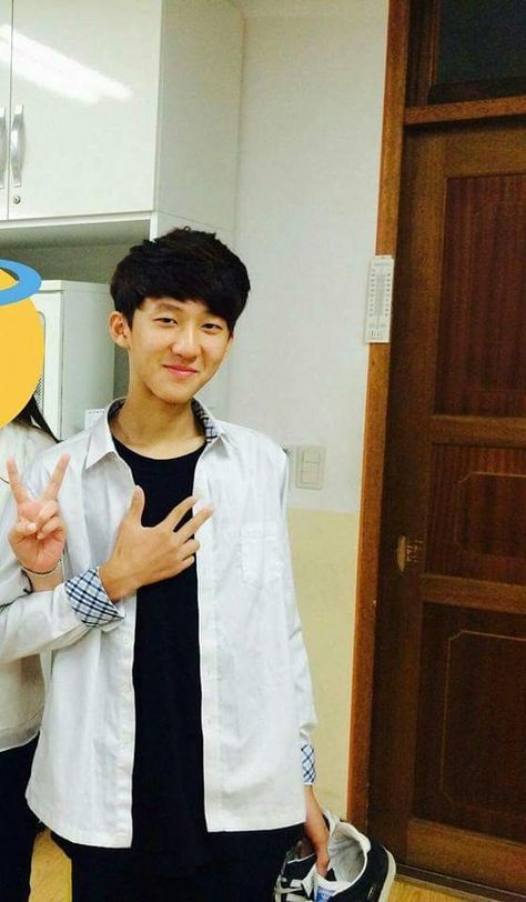 Changbin predebut pic Changbin Before Debut, Pre Debut Changbin, Debut Changbin, Predebut Stray Kids, Predebut Changbin, Predebut Skz, Stray Kids Predebut, Skz Predebut, 17 Kpop