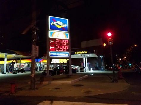 The Sunoco gas station at the corner of 22nd Street and Walnut Street in downtown Philadelphia. It is one of a select few gas stations in the city's cramped downtown area. Sunoco Gas Station, Hospital Admit, Downtown Philadelphia, Hospital Admit Hand Pics, Gas Stations, Gas Station, Cityscape, Philadelphia, Road Trip