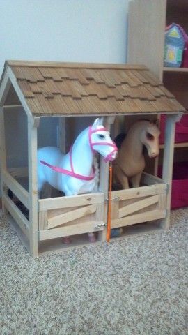 Horse stable for 18" dolls Bookshelf Plans, Horse Stable, Doll Things, Desk Plans, Bed Plans, Horse Stables, Barbie Diy, Free Plans, Table Plans