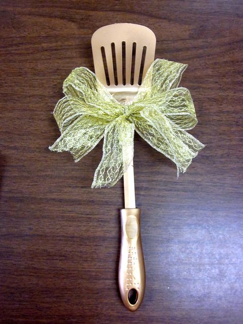 The Golden Spatula- used for good lunch room behavior Cafeteria Behavior, Golden Spatula, Reward Ideas, Early Education Classroom, Restorative Practices, Positive Behavior Management, Golden Spoon, Lunch Lady, School Cafeteria