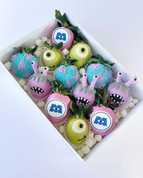 Monsters Inc Party Treats, Monsters Inc Chocolate Strawberries, Encanto Strawberries, Monster Inc Treat Ideas, Monsters Inc Strawberries, Monster Inc Strawberries, Coraline Strawberries, Monster Inc Treats, Chocolate Covered Strawberries Theme