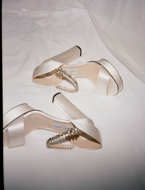 Designer Bridal Shoes, Wedding Shoes Aesthetic, Bride Heels Wedding, Wedding Shoes Bride Heels, Modern Wedding Shoes, British Wedding Dresses, Ellis Bridal, Heels Jimmy Choo, Bride Aesthetic