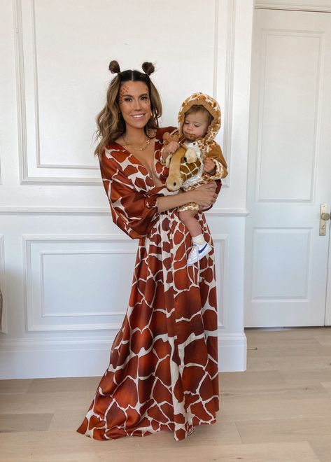 Womens Giraffe Costume, Wildlife Fancy Dress, Zoo Costume Women, Jungle Animals Costumes, Zoo Animal Family Costumes, Animal Fancy Dress Women, Jungle Safari Costume Women, Family Jungle Costume, Woodland Animal Costumes Women