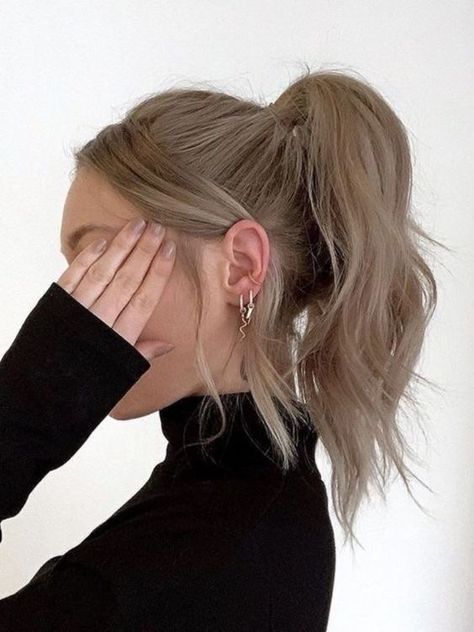 Wavy & messy high ponytail #hairstyleideas #hairinspo A Woman, Hair, White