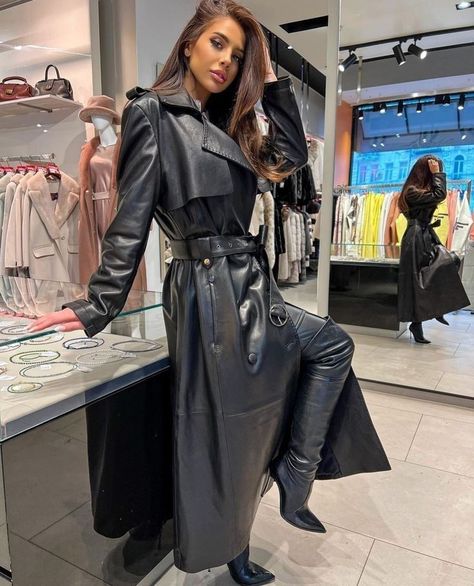 Leather Dress Outfit, High Heel Dress Boots, Celebrity Boots, Jacket Outfit Women, Best Leather Jackets, Long Leather Coat, Leder Outfits, Leather Trench, Leather Trench Coat