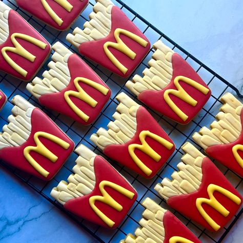 🍔 Who’s ready for the new McDonald's on Spring Ave?! 🍟 To celebrate the grand opening, I created these fun Big Mac and fries cookies—perfect for all the McDonald’s lovers out there! They were so much fun to make and almost too cute to eat! Thanks, Kylie, for letting us be part of this celebration! #BigMacCookies #FriesCookies #McDonaldsSpringAve #AllGoodThingsCookies #hartsellealabama #cookiedecorating #cookiedecoratingclass #customsugarcookies #decaturalabama Birthday Cookies Decorated, Inauguration Party, Hartselle Alabama, Decatur Alabama, Gs Cookies, S Cookies, Mc Donald, Cookies Decorated, Big Mac