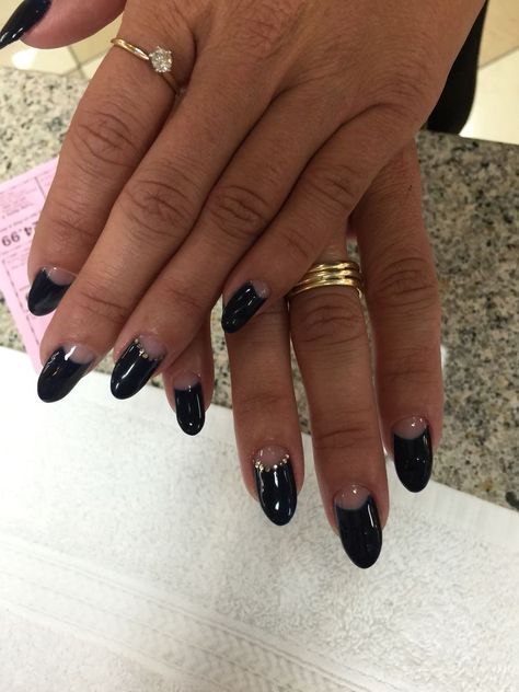 Half Moon Nails Square, Half Black Nails, Half Painted Nails, Half Moon Nail Designs, Crescent Nails, Moon Nails Design, Moon Nail Art, Black And Nude Nails, Half Moon Manicure