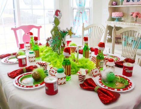 Grinch / Christmas/Holiday "Grinch Kiddie Table" | Catch My Party Whoville Table Decorations, Grinch Breakfast, Lego Friends Birthday Party, Grinch Whoville, Grinch Baby, Lego Friends Birthday, Christmas Knits, Frog Birthday Party, Candy Theme Birthday Party