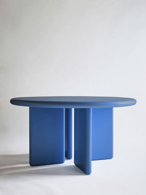 Round Dining Table Diy, Chunky Dining Table, Gustaf Westman, Interior Design Dining Room, Blue Furniture, Futuristic Interior, Blue Table, Flipping Furniture, Blue Decor