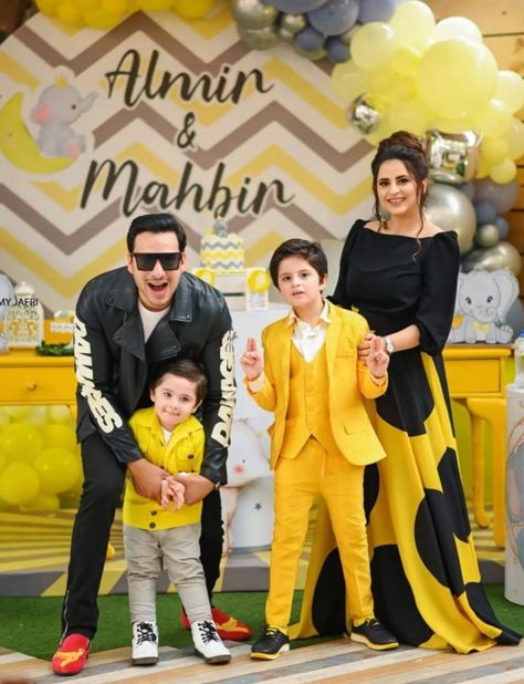 Third Birthday Boys, Mom And Son Outfits, Engagements Pictures, African Bridal Dress, Pakistani Actors, Simple Birthday Decorations, Indian Wedding Photography Poses, Bridal Dress Design