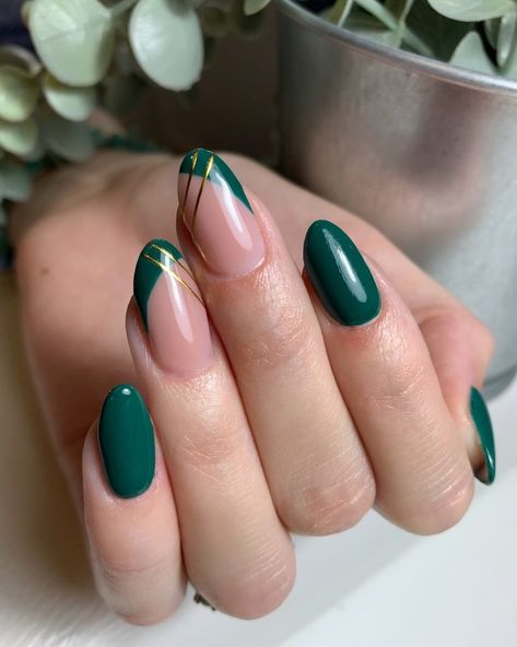 21  Gorgeous Green French Nail Ideas (2025) - DrExplains September Manicure, Glossy Green Nails, September Nails Art, French Nail Ideas, Plaid Nail Designs, Metallic Nail, Green French, September Nails, November Nails