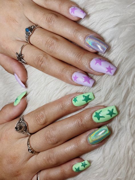 lavender & mint green gel nails. Nail Designs Mint Green, Mint Green Gel Nails, Paper Nails Design, Green Gel Nails, Paper Nails, Funky Nail Designs, Space Cowgirl, Fire Nails, Funky Nails