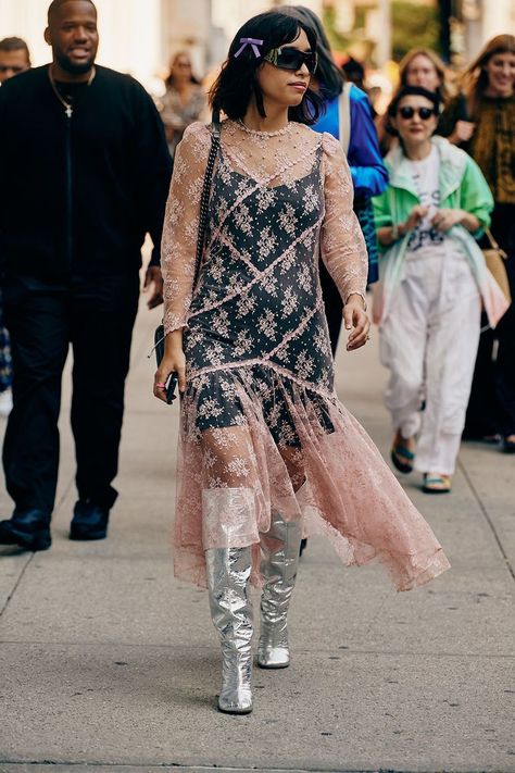 New York Fashion Week 2023, Fashion Week 2023, Coquette Core, New York Fashion Week Street Style, Nyfw Street Style, Lace Outfit, December 2023, Aesthetic Style, The Best Street Style