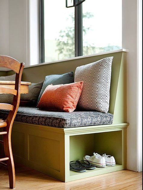 An opening at the end of this banquette offers a handy spot for shoes near the back door?a smart solution for keeping muddy footprints off the kitchen's oak floor. For kitchenette? Banquette Seating In Kitchen Corner, Kitchen Corner Bench, Seating In Kitchen, Banquette Ideas, Corner Bench Seating, Built In Window Seat, Bench Seating Kitchen, Banquette Seating In Kitchen, Window Seat Design