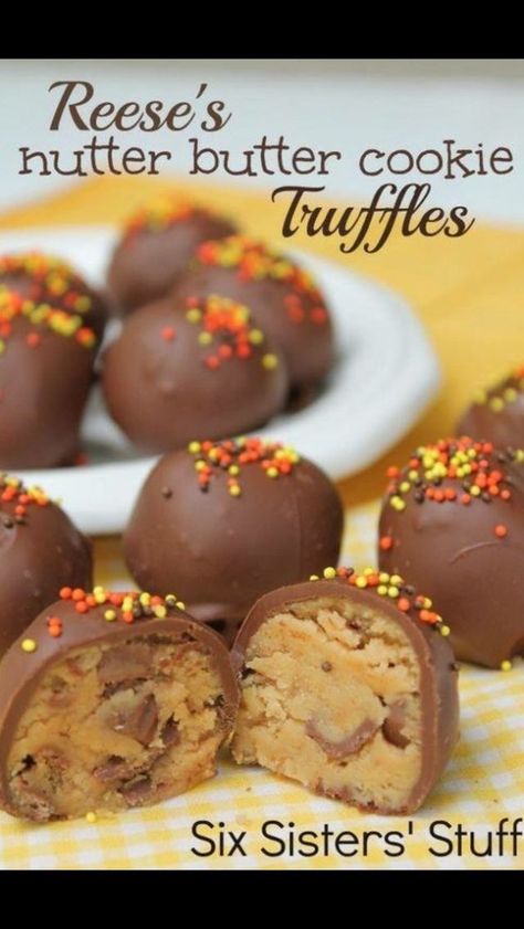 Cookie Truffles, Truffle Cookies, Resepi Biskut, Dessert Truffles, Nutter Butter Cookies, Candy Truffles, Nutter Butter, Bite Size Desserts, Truffle Recipe