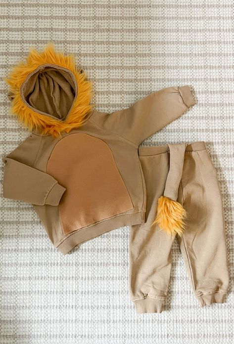 How To Make A DIY Lion Costume - Ashley Brooke | Lifestyle Blog Giraffe Costume Diy Kids, Lion Tail Diy, Family Costumes With Lion, Tom And Jerry Costume Diy, Diy Toddler Animal Costume, How To Make A Lion Costume, Diy Baby Lion Costume, Circus Lion Costume, Homemade Lion Costume Kids