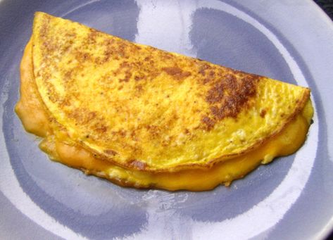 Cheese Omelette Recipe, Omelette Recipes, Omlet Recipes, Cheese Restaurant, Omelette Recipe Easy, Cheese Omelet, Cheesy Snack, Cheese Omelette, Touch Of Spice