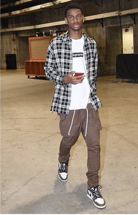 Mocha Jordan 1 Outfit Ideas Men, Mocha 1s Outfit Men, Jordan 1 Mocha Outfit Mens, Brown Outfit Streetwear, Mocha Jordan 1 Outfit, Mocha Outfit, Jordan 1 Mocha, Men Streetwear Fashion, Mens Fits