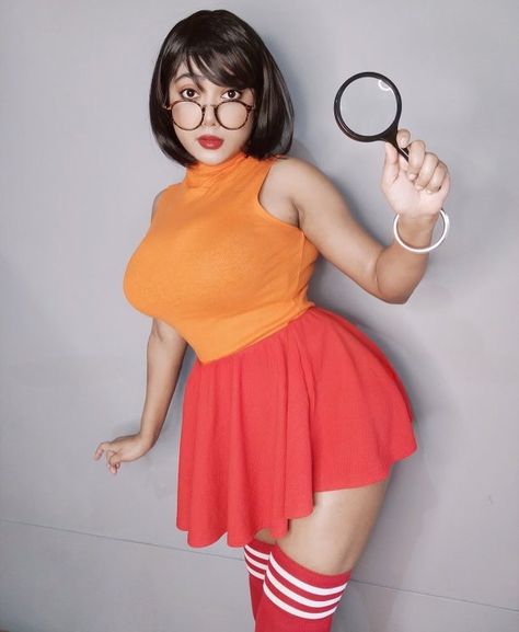 Lovely Ghosh Call Me, Call Me Sherni, Velma Costume, Velma Dinkley, Pink Bra, Desi Beauty, Call Me, Skater Skirt, Desi