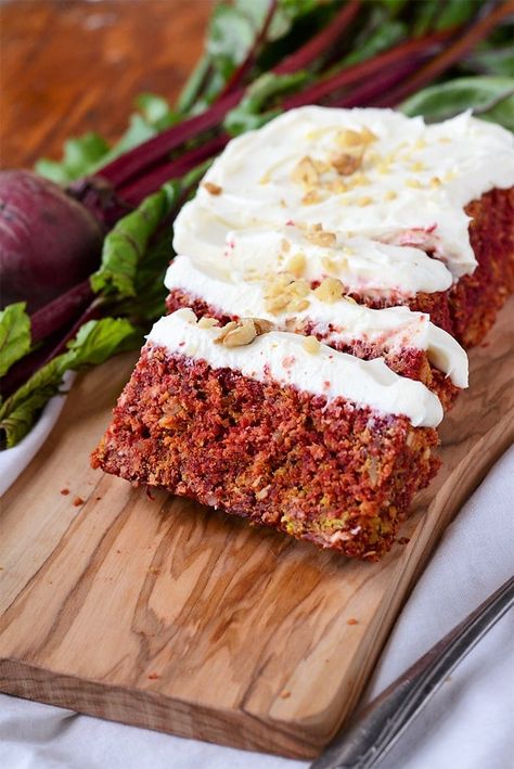 Rustic Beet Cake with Cream Cheese Icing Beetroot Cake Recipe, Beet Cake, Beetroot Cake, Cake With Cream Cheese Icing, Nursing Cake, Cake Recipes At Home, Cake Frosting Recipe, Beet Recipes, Cake With Cream Cheese Frosting