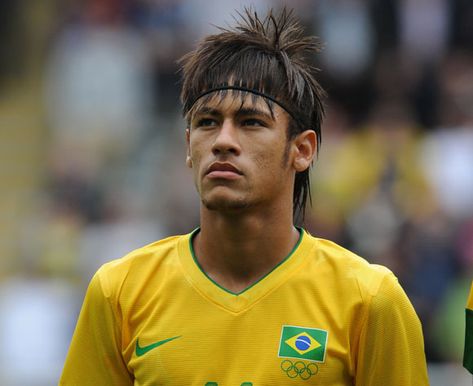 Young Neymar, Neymar Pic, Neymar Videos, Gym Class Heroes, Real Madrid And Barcelona, Brazilian Football, Messi Vs, Neymar Football, Messi Neymar