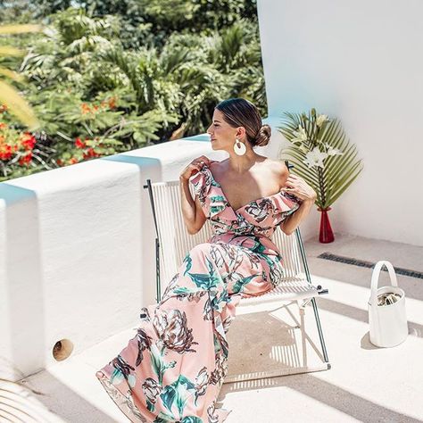 Arrived in Tulum 🌞 and soaking up all the sun I can get. Missed you Mexico! 🇲🇽 #tulum #patbo #summer #Regram via @BlvNirYnKhE Olivia Jeanette, Scott Summer, Beach Party Outfits, Bright Sun, Resort Outfit, Kendra Scott Earrings, If Only, End Of Summer, Vacation Outfits