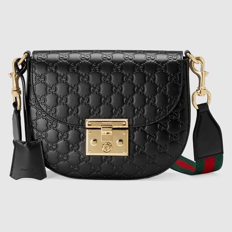 Padlock Gucci Signature leather shoulder bag in Black Gucci signature leather | Gucci Women's Shoulder Bags Gucci Padlock, Bags Gucci, Gucci Shoulder Bag, Cute Purses, Prada Handbags, Designer Shoulder Bags, Purses Designer, Gucci Handbags, Chanel Handbags