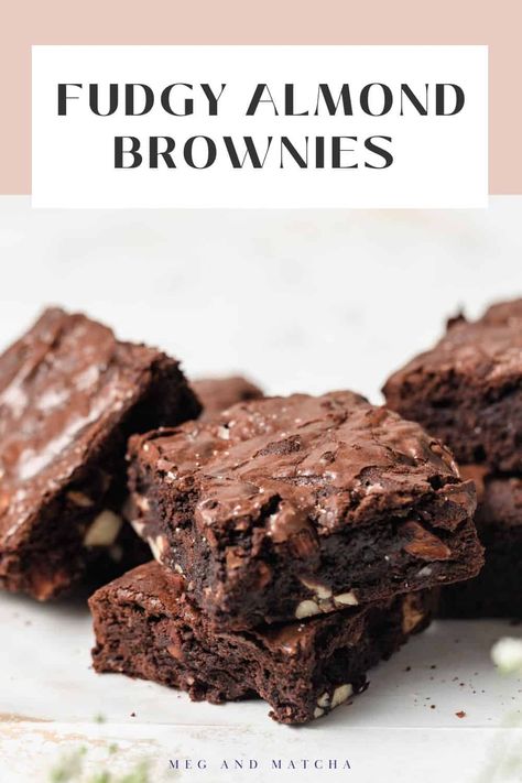 Brownies With Almonds, Almond Brownies Recipes, Almond Brownies, Vanilla Brownies, Almond Desserts, Cocoa Brownies, Almond Extract, Homemade Brownies, Feel Good Food