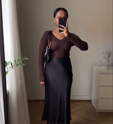 Modesty Outfit Ideas, Modest Corporate Fashion, Modest Satin Skirt Outfit, Femmeblk Outfits, Midsize Modest Fashion, Black Silk Skirt Outfit Winter, Spa Attire, Midsize Office Outfit, Modest Outfits Black Women