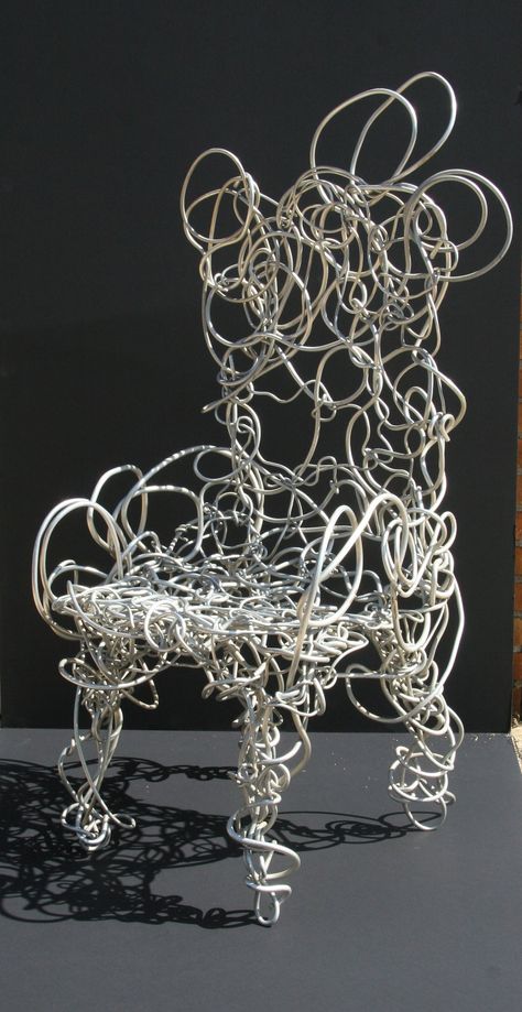 Sculpture Chair, Contemporary Sofa Set, Sculptural Chair, Unique Furniture Design, Wire Chair, Modern Sofa Designs, Art Chair, Funky Furniture, Diy Chair