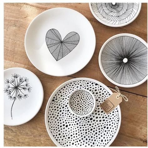 Inst/patterndesigners Sharpie Plates, Pot Design, Pinch Pot, Drawing Pattern, Diy And Home Improvement, Craft Classes, Pot Designs, Clipuri Video, Dots Design