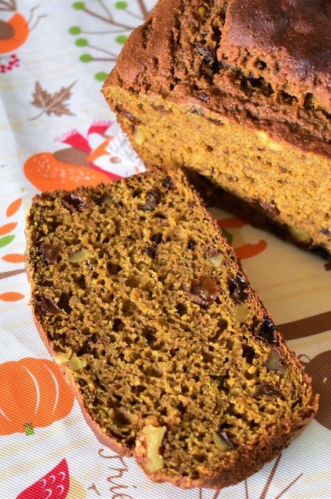 Whole Wheat Pumpkin Bread | "Great pumpkin bread! I really enjoy the flavor that whole wheat flour lends to recipes and this one is no exception! This bread is perfectly spicy sweet moist and pumpkin-y!" #bread #breadrecipes #bakingbread Pumpkin Bread With Whole Wheat Flour, Whole Wheat Pumpkin Bread Recipe, Whole Wheat Pumpkin Bread, Wheat Pumpkin Bread, Downeast Maine Pumpkin Bread, Pumpkin Cranberry Bread, Cranberry Bread Recipes, Pumpkin Snack, Zone Recipes