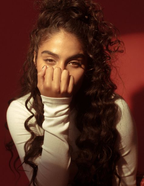 Jessie Reyez, Crushing It, Gay Aesthetic, Artist Aesthetic, Face Photography, Kehlani, Aretha Franklin, Hair Reference, Soul Music