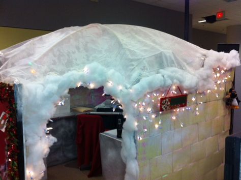 Igloo cubicle                                                                                                                                                                                 More Holiday Cubicle Decorating Contest, Snow Globe Cubicle Decoration, Igloo Cubicle Decorations, Christmas Cubicle Ideas, Igloo Cubicle, Office Cube Christmas Decorating Ideas, Gingerbread House Work Cubicle, Office Gingerbread House Cubicle, Christmas Cube Decorations