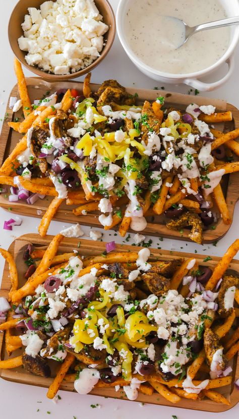 » Shawarma Nacho Fries Chicken Shawarma Fries, Shawarma Vegetables, Nacho Cheese Fries, Smothered Fries, Fries With Nacho Cheese, Shawarma Food, Feel Good Foodie Shawarma, Nacho Fries, Baked Nachos