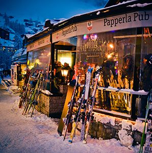 Ski places Ski Zermatt, Apres Ski Bar, Ski Bar, Ski Culture, Apres Ski Party, Best Ski Resorts, Ski Town, Go Skiing, Ski Vacation