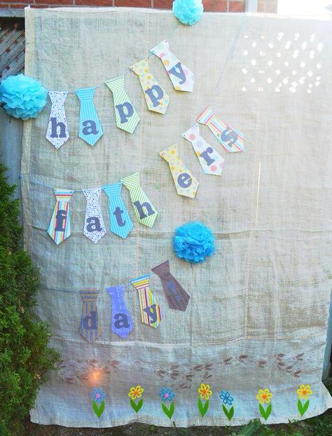 Father's Day photo backdrop Father’s Day Backdrop, Father’s Day Photo Booth, Fathers Day Backdrop Ideas, Fathers Day Photo Backdrop, Fathers Day Backdrop, Photo Booth Wall, Kids Fathers Day Crafts, Fathers Day Pictures, Father's Day Activities