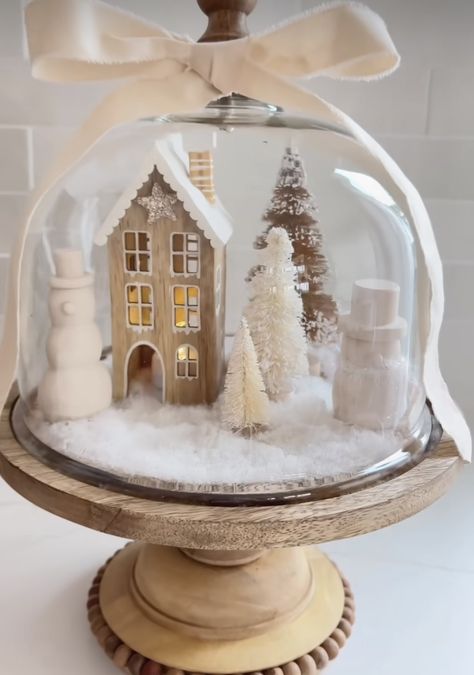 Cake Stand Christmas Decor, Snowglobe Centerpiece, Halloween Snowglobe, Globe Cake, January Decorations, Cloche Decor, Girls Night Crafts, Diy Snow Globe, Candle Topper