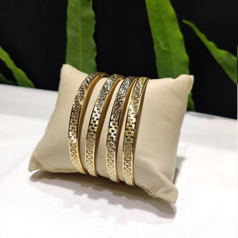 Golden Kada For Woman, Wedding Bangles, Bangles For Women, Gold Plated Bangles, The Bangles, Bracelets Set, Shop Wedding, Indian Traditional, Bridal Fashion