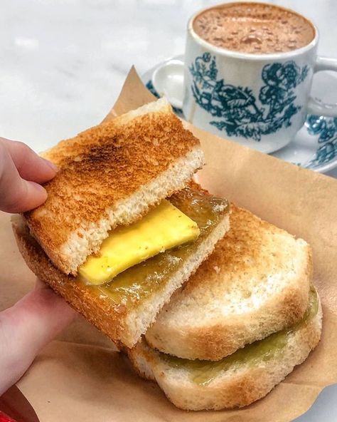 8 places to find the best kaya toast in Hong Kong Ya Kun Kaya Toast, Kaya Toast Recipe, Kaya Butter Toast, Toast Restaurant, Korean Street Toast, Shibuya Honey Toast, Kaya Toast, Hong Kong Island, Butter Bread