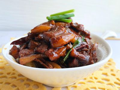 Stir Fry Pork Belly, Quick Chinese Recipes, Bbq Pork Roast, Bbq Pork Recipes, Fried Pork Belly, Chinese Food Recipes, Salted Fish, Asian Pork, Easy Japanese Recipes