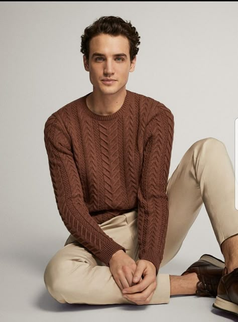 Sweater Outfits Men, Outfit Ideas Men, Crochet Men, Mens Trendy Outfits, Stylish Men Casual, Guys Clothing Styles, Fashion Casual Outfits, Men Fashion Casual, Photography Poses For Men