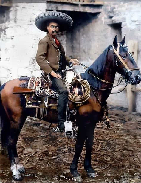 Clint Eastwood Cowboy, Mexican Heroes, Mexican American Culture, Tiger World, Mexican People, Traditional Mexican Dress, Chicano Love, Mexican Revolution, American Cowboy