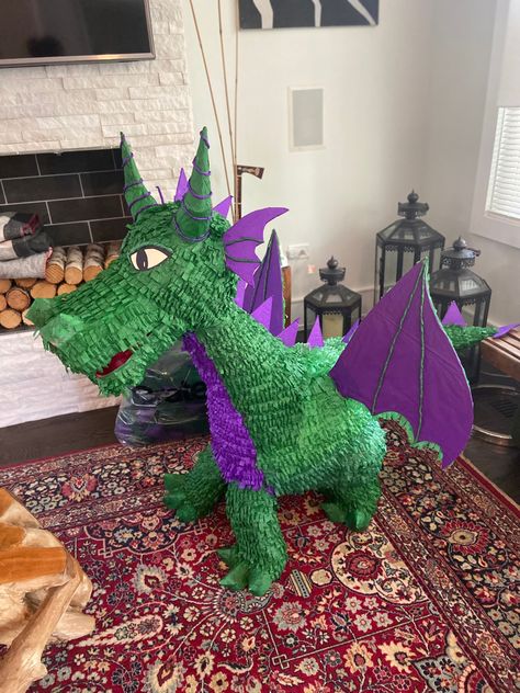 Dragon Pinata, Dnd Birthday, Happy Fiesta, Diy Dragon, Hobbit Party, Dragon Birthday, Dragon Party, Minecraft Party, 6th Birthday