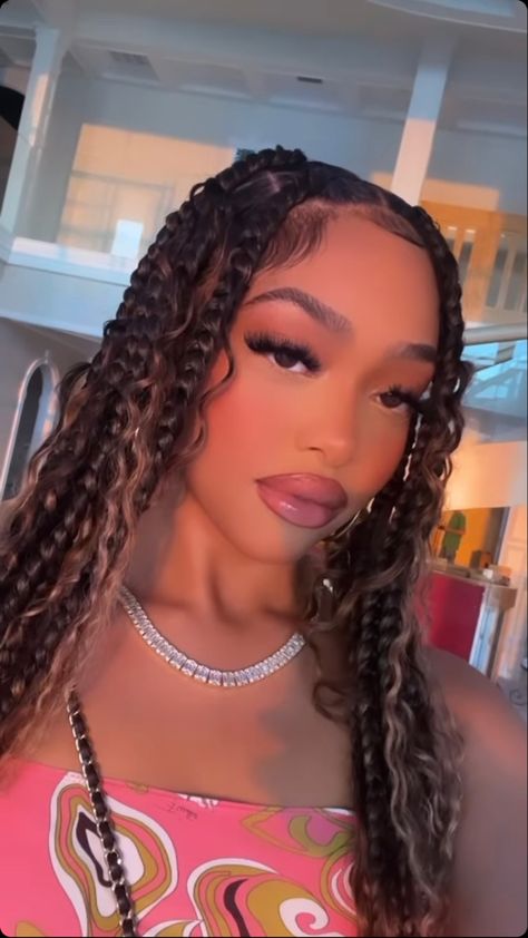 Jodie Woods Braids, Highschool Dream, Face Card Never Declines, Jodie Woods, Chav Outfits, Bestie Outfits, Summer Braids, Single Braids, Jude Bellingham