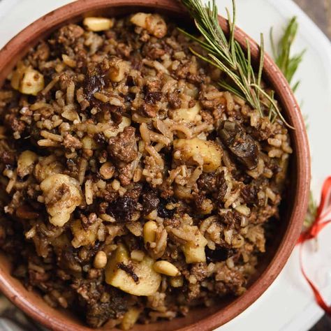 Traditional Rice Stuffing For Christmas Rice Stuffing For Turkey, Stuffing For Turkey, Christmas Stuffing Recipe, Rice Stuffing Recipes, Christmas Stuffing, Christmas Rice, Greek Rice, Cypriot Food, Dried Prunes