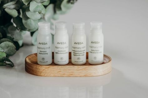 Aveda luxury hotel amenities are formulated with green ingredients sourced from organic, sustainable and renewable plant-based origins. Moroccan Hotel, Hotel Toiletries, Mint Shampoo, Grand Lodge, Hotel Suite Luxury, Vacation Hotel, Rosemary Mint, Hotel Amenities, Holiday Inn